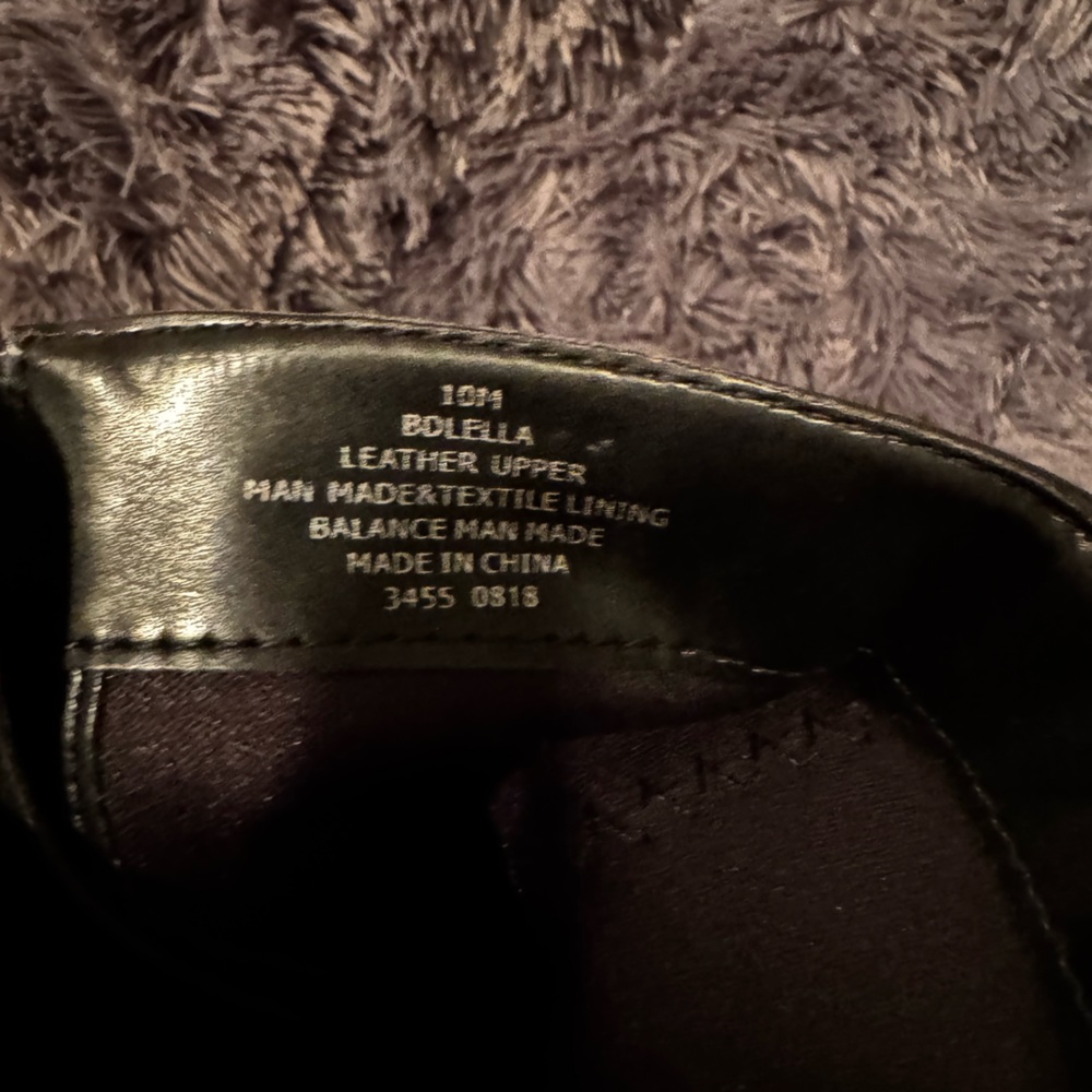 Elegant Black Leather Women's Boots - Picture 5 of 5